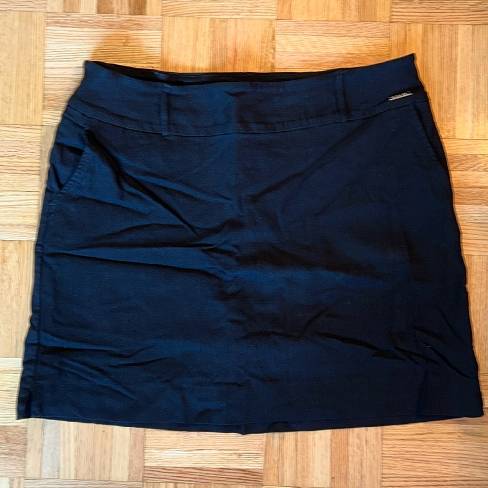 S.C. & CO Black Stretch Skort Size US X-LARGE / Jupe-short noire XL